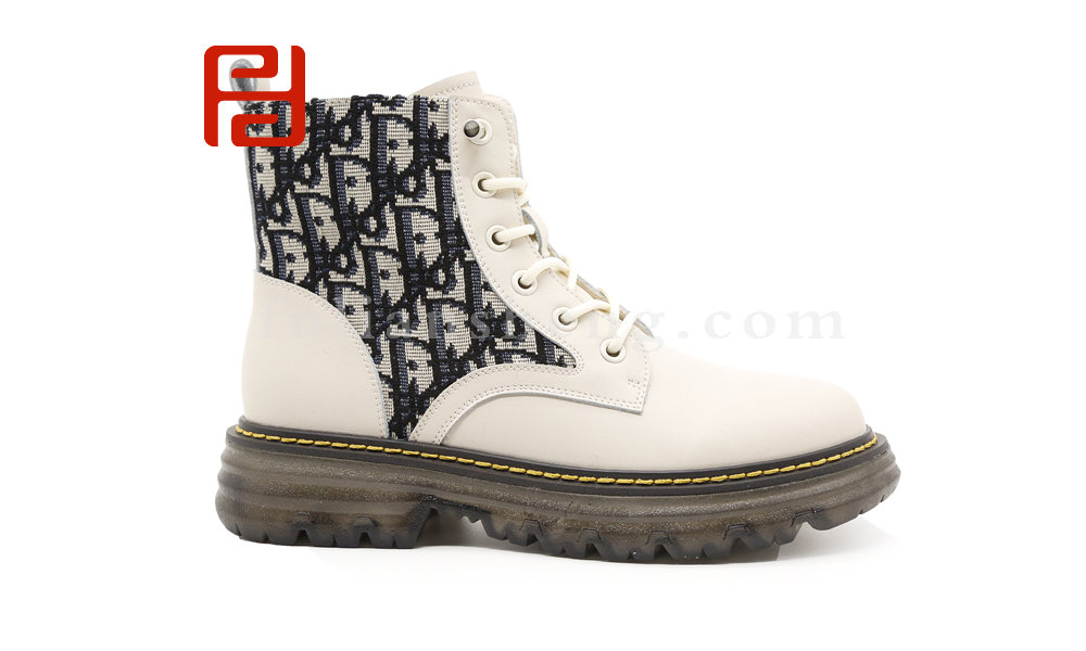 福連升2020冬季新款女純牛皮拼時(shí)尚印花網(wǎng)紅英倫風(fēng)短靴騎士靴圖片