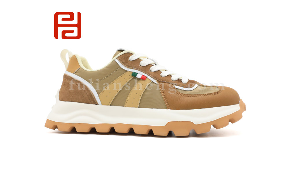 時(shí)尚休閑男鞋豬巴皮+雨傘布面料3D緩震鞋墊