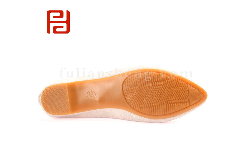 福連升2020春時(shí)尚休閑民族風(fēng)3D刺繡亞麻布面女單鞋(圖3)