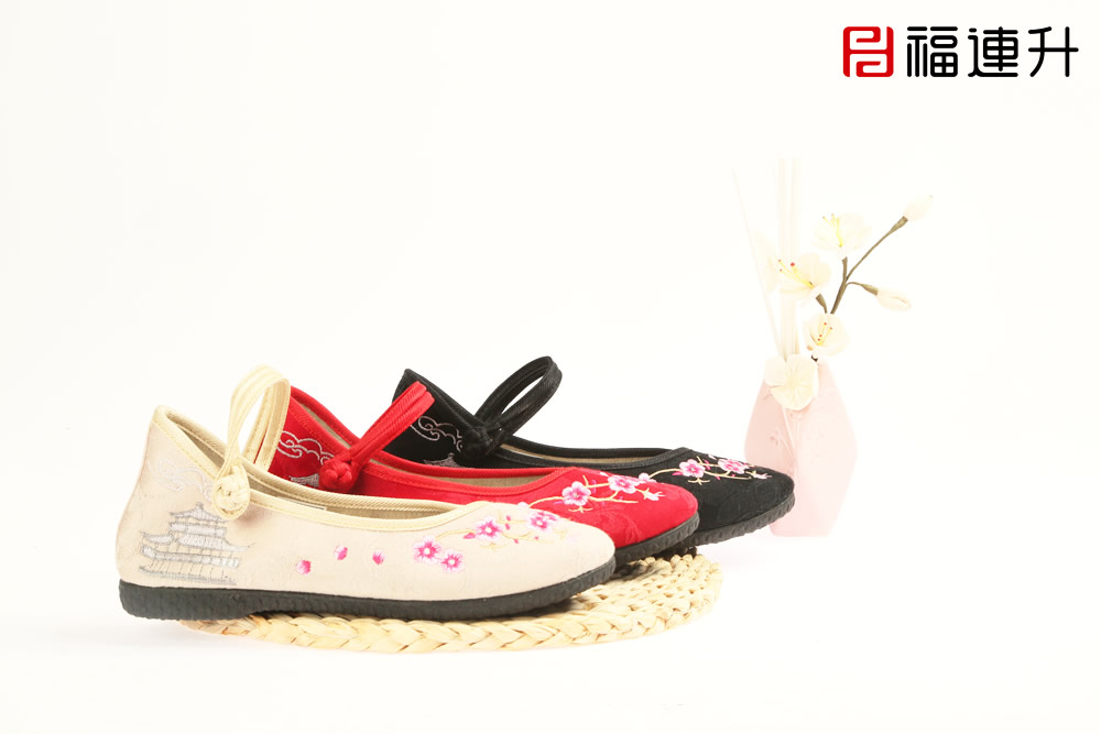 福連升老北京布鞋春時尚休閑繡花民族風(fēng)女單鞋(圖1)
