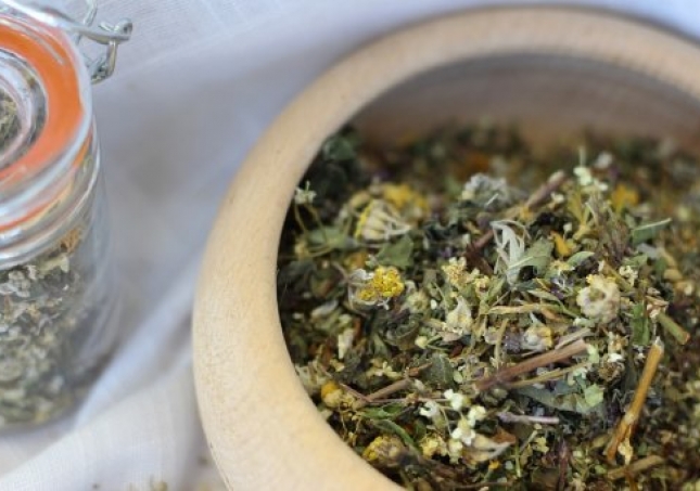 活血化瘀用什么泡腳-什么藥泡腳能舒筋活血？